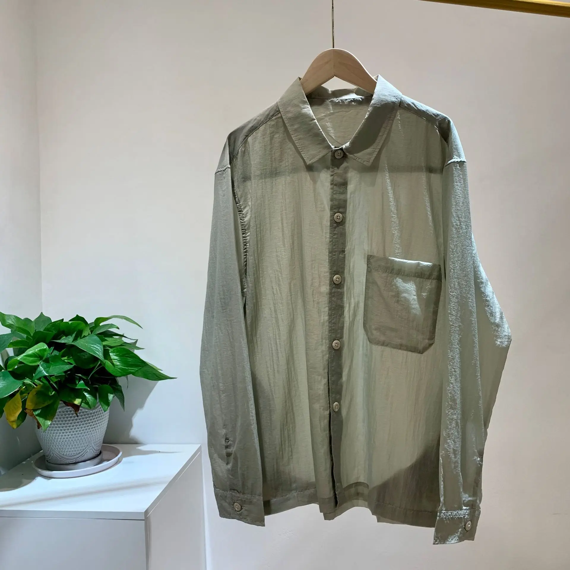 

Here comes the cattle! Men's welfare skin clothes sunscreen shirt coat simple and comfortable leisure csa0507