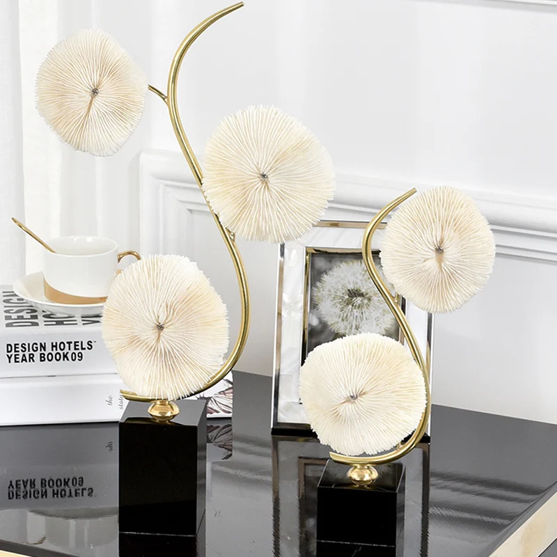 Современный Креативный витой металл с белой коралловой статуей предметы для