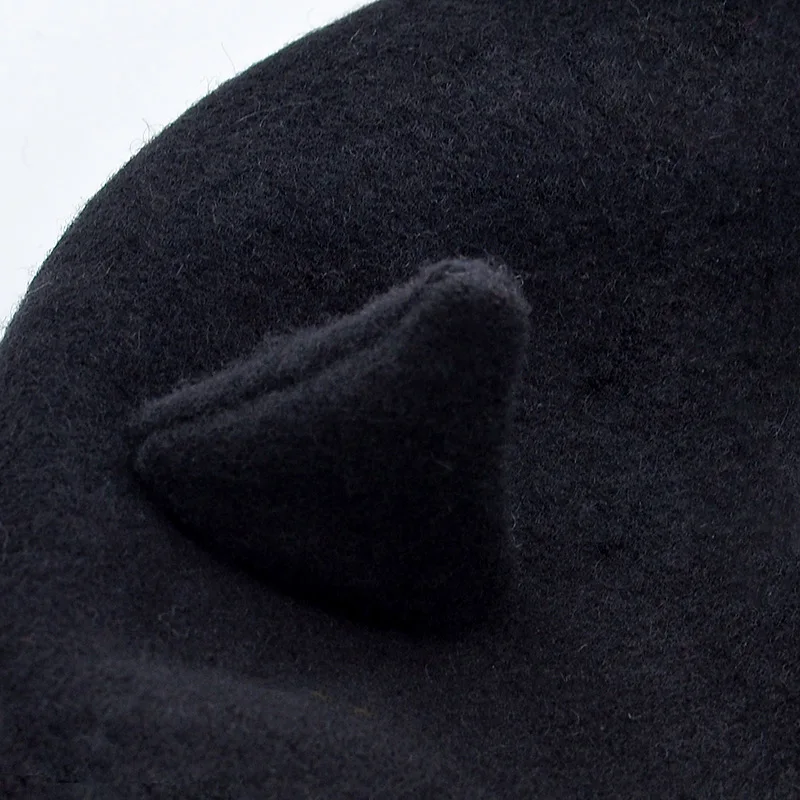 

2020 New Letter Embroidery Cat Ears Wool Female Cute Beret Fashion Painter Hat Suitable For Sweet Girl