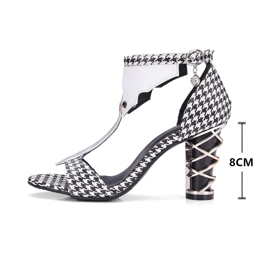 Женские босоножки на высоком каблуке черные или белые повседневные с сетчатым