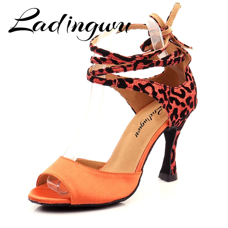 Ladingwu-zapatos de baile de Salsa para mujer y niña, calzado moderno de ante de leopardo brillante, zapatos de baile latino de estilo Simple, baile Danc de salón de fondo suave