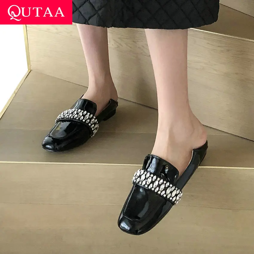 

QUTAA 2021 Crystal Spring Autumn Slip On Female Flat Heels Cow Patent Leather Retro Square Toe Basic Women Shoes Size 34-40