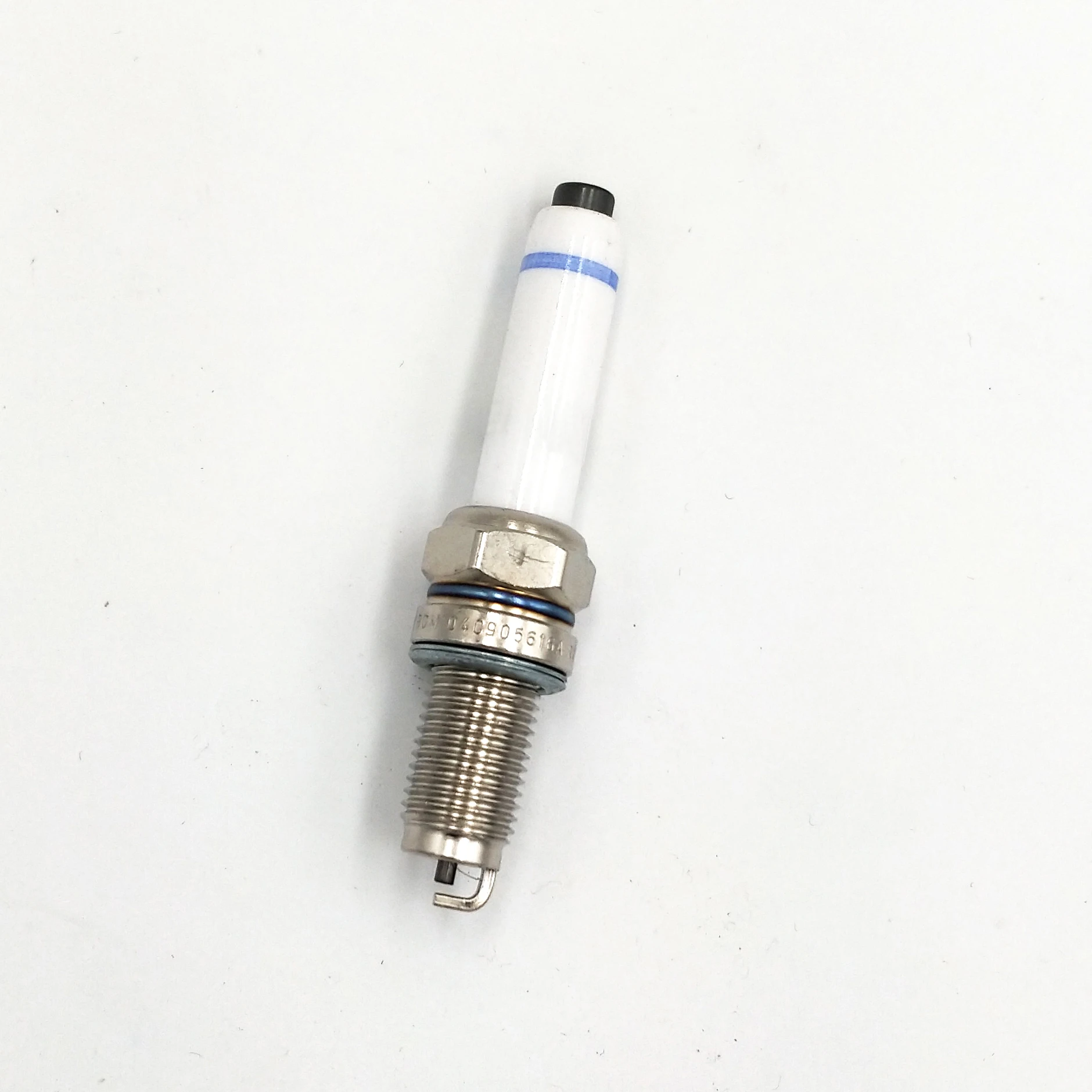 04C 905 616A 04C905616A иридиевая Свеча зажигания подходит для Seat Mii Skoda Citigo 1 0 Octavia Golf 6 4