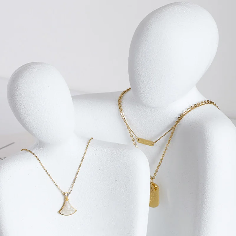 Fashion Black Necklace Medium Side Nice L/M Matte Resin Portrait Model Necklace Earrings Jewelry Display Stand Display Props