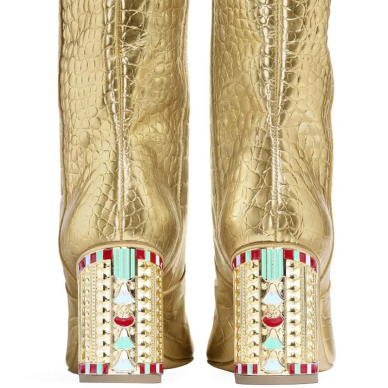 Женские кожаные сапоги до колена золотистые модельные с острым носком