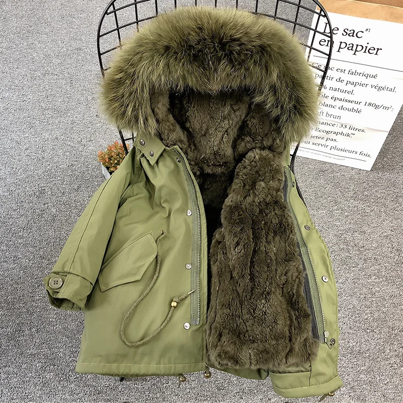 Green dark green fur Детское пальто коллекция года, модное зимнее пальто с натуральным мехом теплая парка с воротником из меха енота для мальчиков и девочек детская куртка - Цвет: Green dark green fur