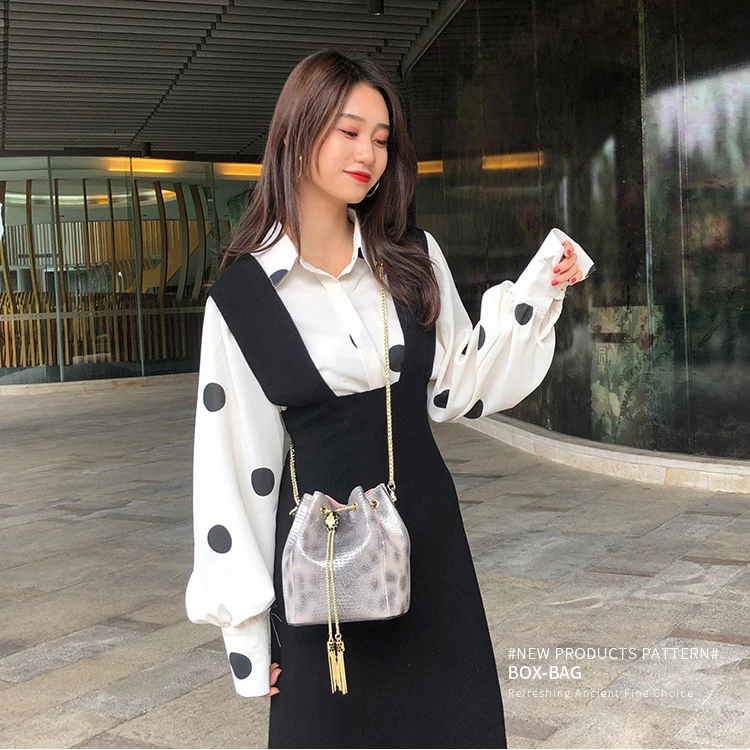 

Snake Bucket Design Crossbody Bags Female Leather Luxury Shoulder Bag Dumplings Vintage Handbag Women Fashion Cloud Bag