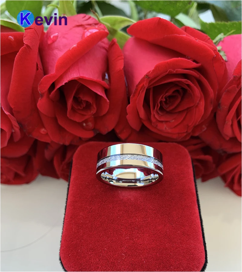 Плоское кольцо с вольфрамовой инкрустацией для мужчин и женщин яркой