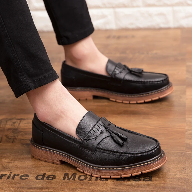 

Fahion Men Casual shoes comfortable soft Breathable Leather Loafers Business Office Shoes For Men Driving Slip On Tassel Shoes