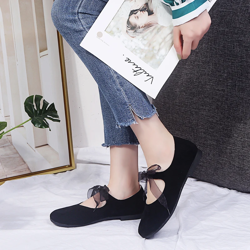 Женские туфли на шнуровке серые черные повседневные офисные плоской подошве с