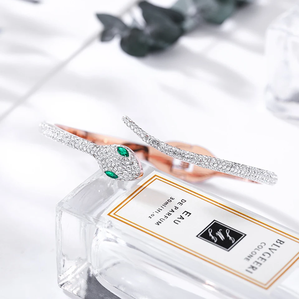 Браслет из белой змеи и циркона титановая нержавеющая сталь инкрустированный