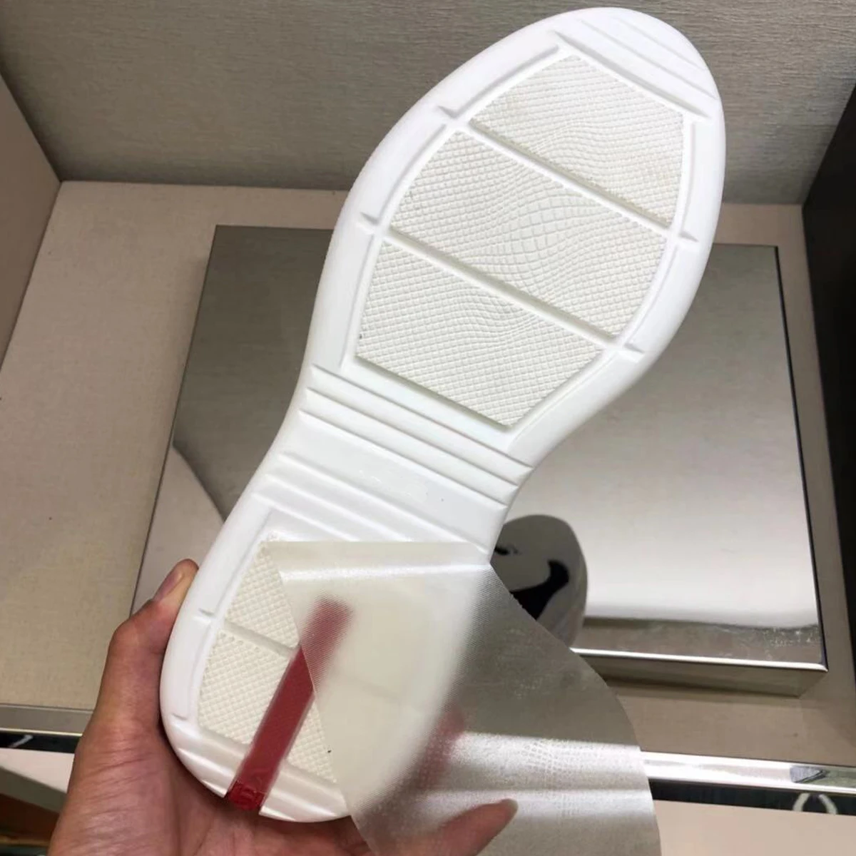 

2021 Men Casual Shoes Comfortable Sneakers Genuine leather Male summer Fashion Breathable Net Flats Lac-Up Mens Trainers