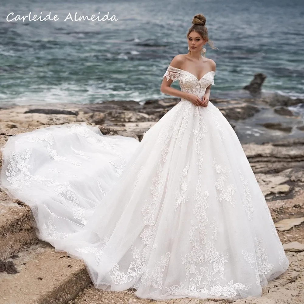 off-the-Shoulder Sweetheart Lace Vintage Wedding Dresses 2022 Luxury Appliques Beaded Royal Train Ball Gown Bride Dress