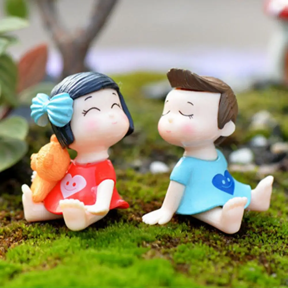 

2Pcs Little Lovers Miniature Landscape DIY Ornament Home Garden Dollhouse Decor Lovers Couples Ornament Christmas Gift