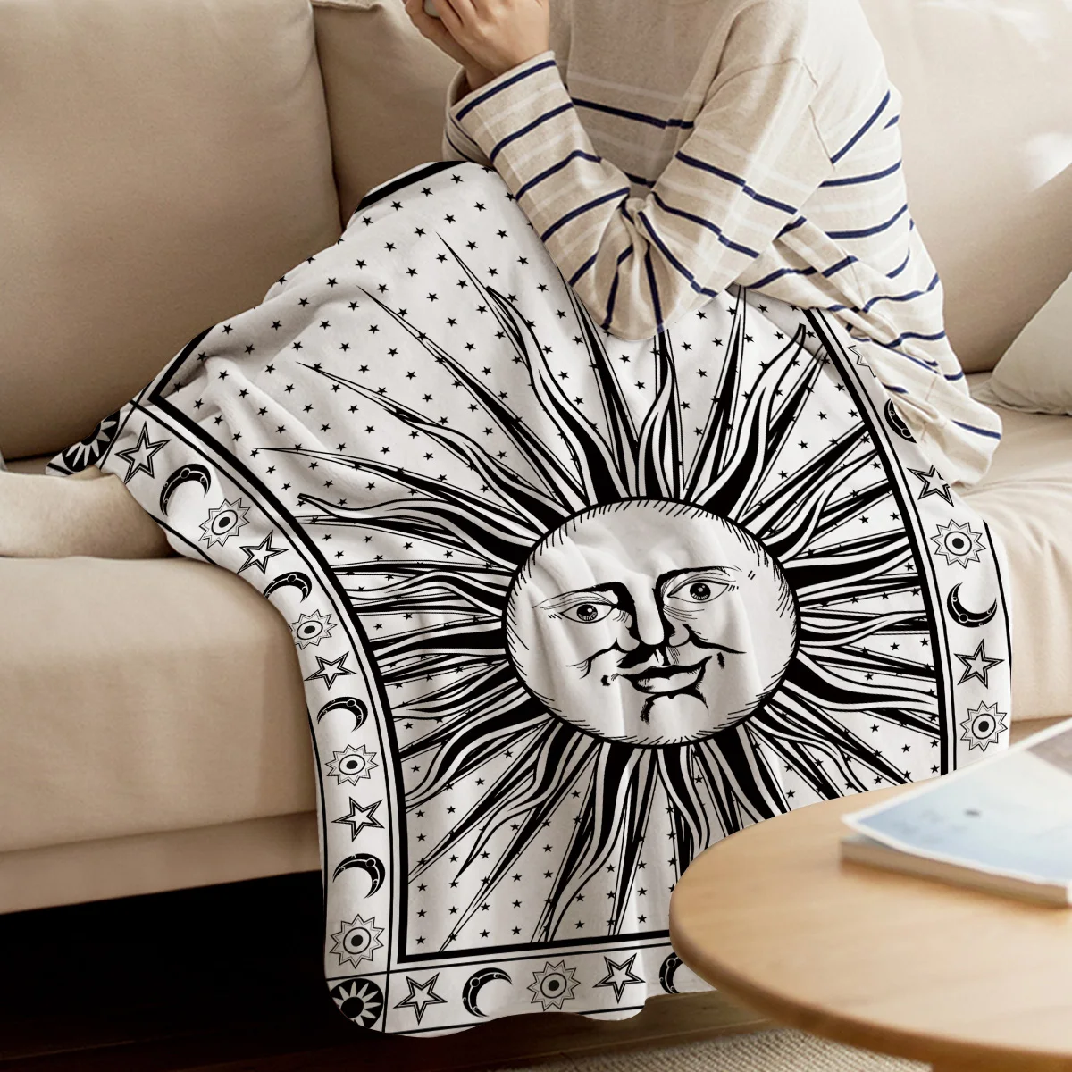 

Indian Mandala Solar Celestial Body Bed Cover Coverlet Blankets Fleece Travel Cover Throw Hypoallergenic Anti-Allergy Breathable