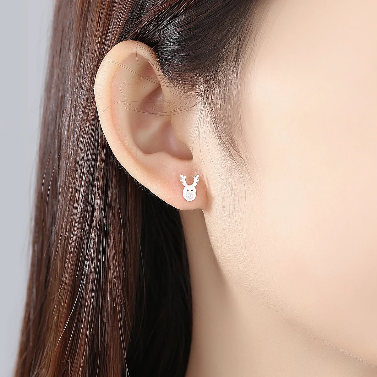 

SANYU Fashion Sterling Silver 925 Stud Earrings for Women Deer Shaped Earrings with Small Pearl Fine Jewelry Girlfriend Gifts