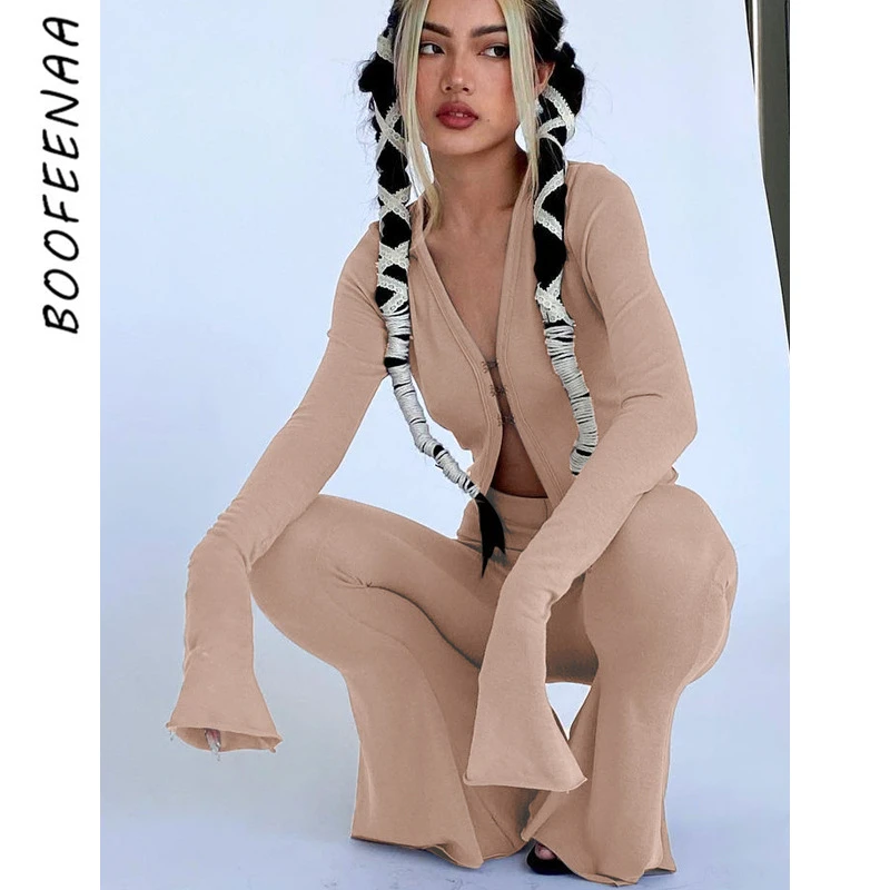 

BOOFEENAA Long Sleeve Two Piece Set Crop Top and Flare Pants Athleisure Y2k Clothes for Women Winter Sexy Outfits C70-DZ36