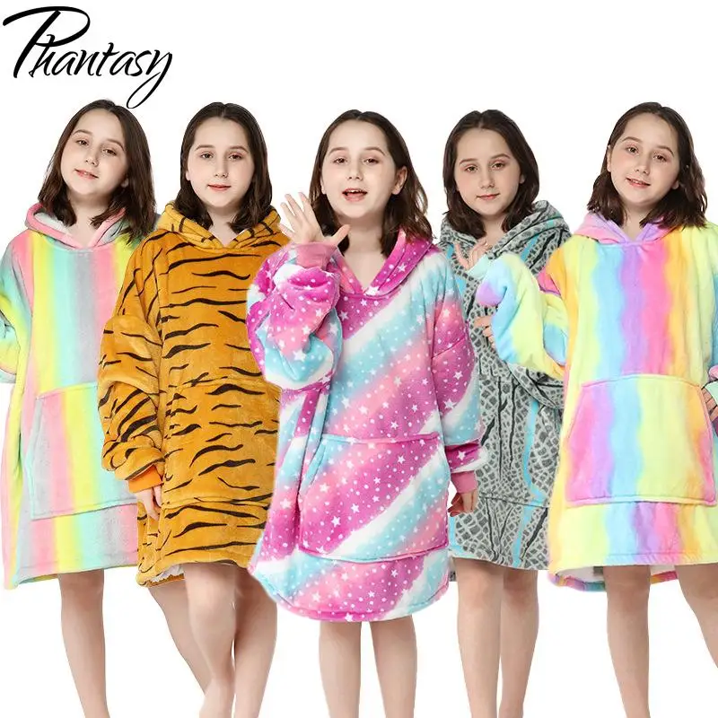 

Ночная рубашка с капюшоном и принтом в виде радуги и тигра