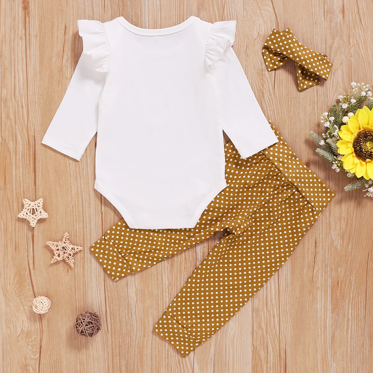 

2020 New Fall Autumn 0-18M Newborn Baby Girls 3Pcs Set DEAR BABY Floral Letter Print Ruffled Long Sleeve Bodysuit+Dot Pants+Bow