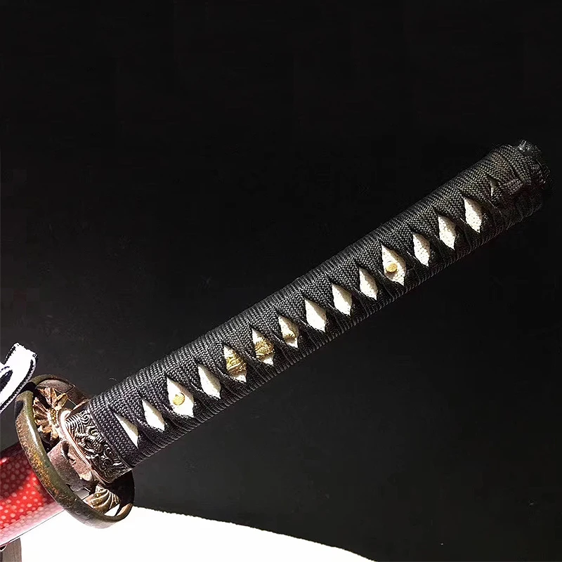 

Postage-free hand-grinded Tatsu Yamashiro patterned steel covered with earth and burned with sharp Japanese knivestop-grade