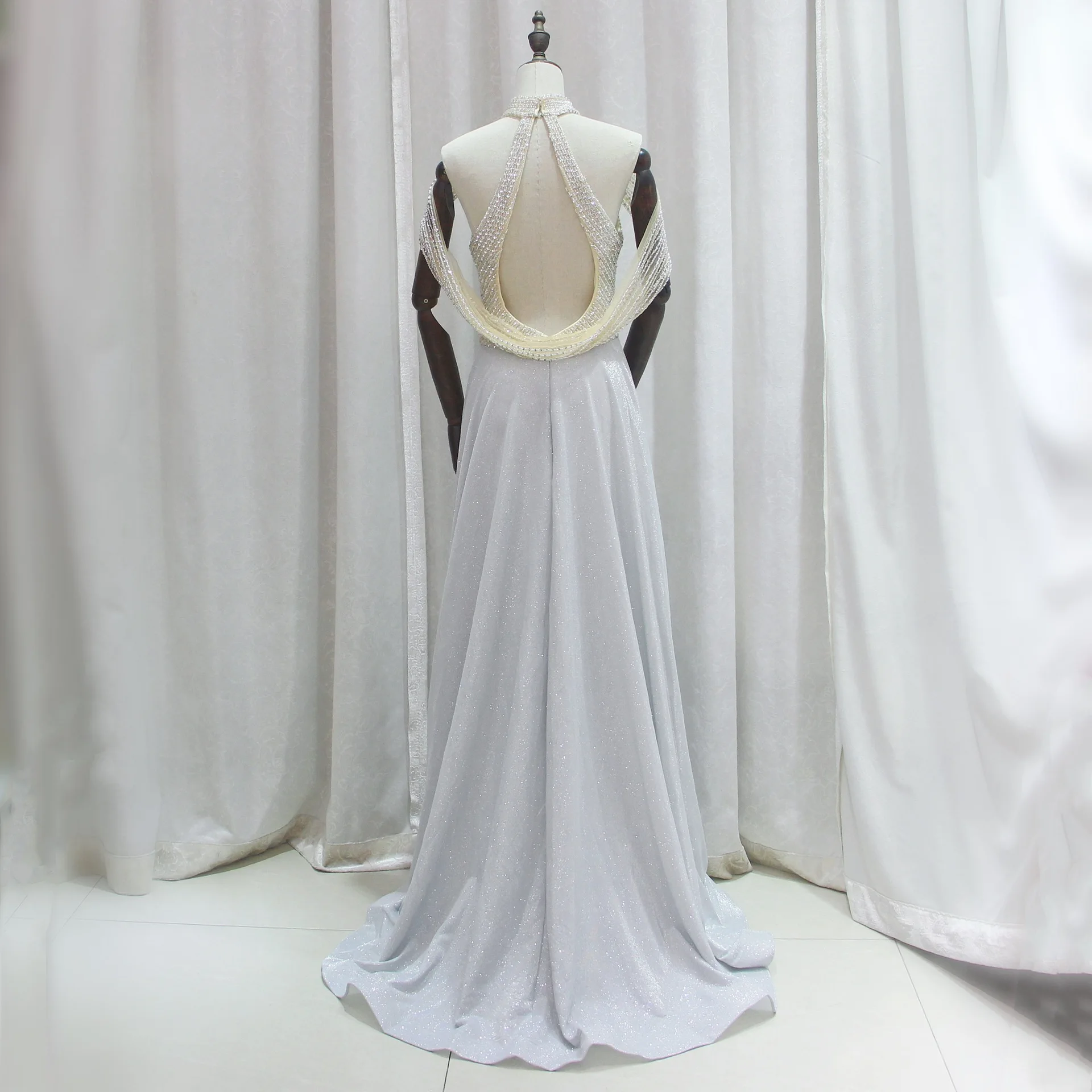 Elegant Halter Prom Dresses Glitter Beading Off Shoulder Backless Long Dress Evening Women Sparkly Rhinestone A Line Party Gown