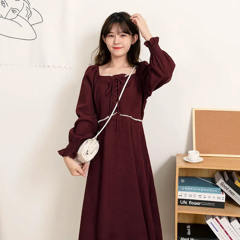 

Платье женское однотонное с квадратным вырезом, свободное повседневное элегантное платье-трапеция до середины икры, с длинным рукавом-клеш...