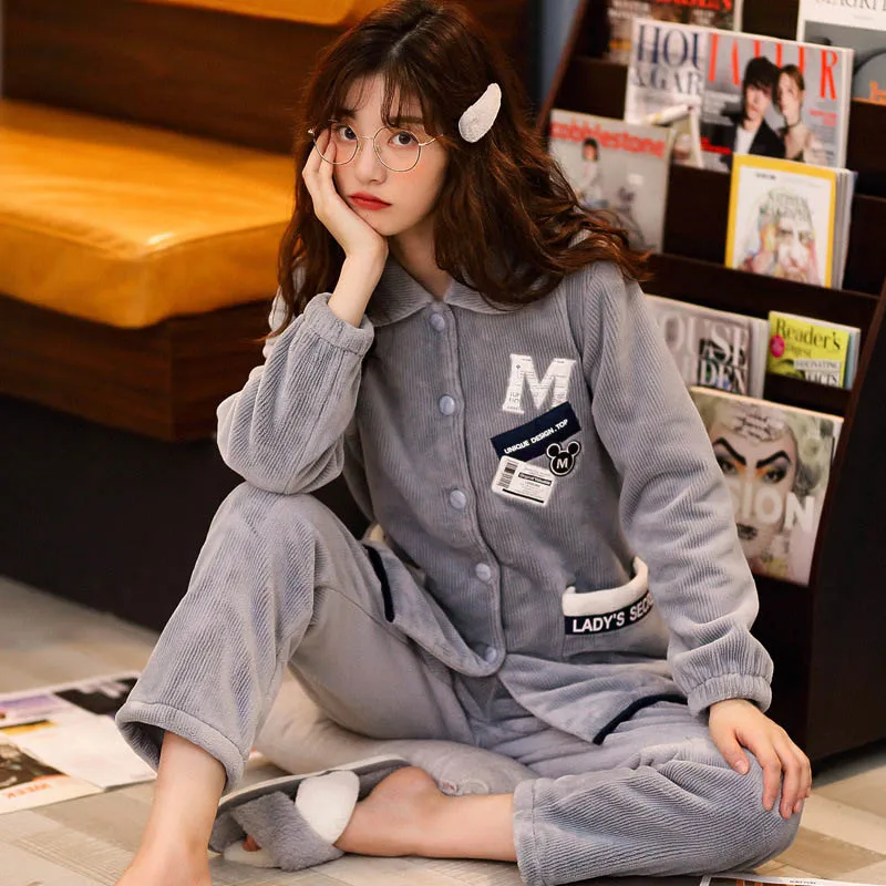 Женская пижама из кораллового флиса комплект 2 предметов утепленная Домашняя