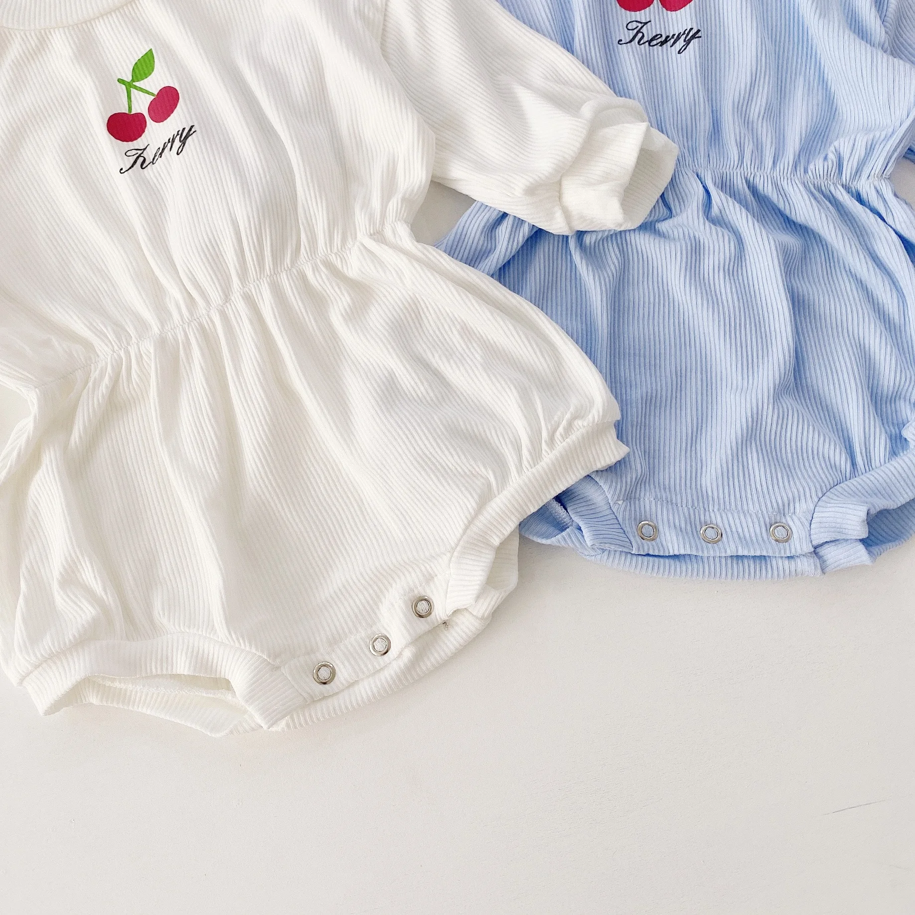 Одежда для маленьких девочек и мальчиков боди 2020 новый полосатый комбинезон с