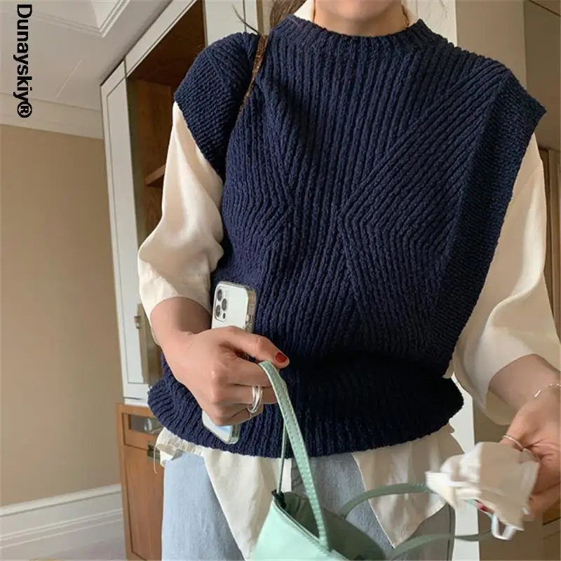 

2021 New Pure Color Sweater Vest Solid Navy Minimalism Korean Style Sweater Knitted Vest All-match Vest