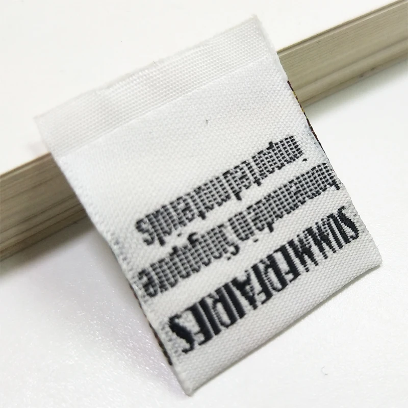 FreeShippingEmbroideryGarmentAccessoriesCustomClothingLabelsCustomizedLogoComputerColorWovenLabelTagsOwnNameForClothing2000pcs|clothing labels|custom