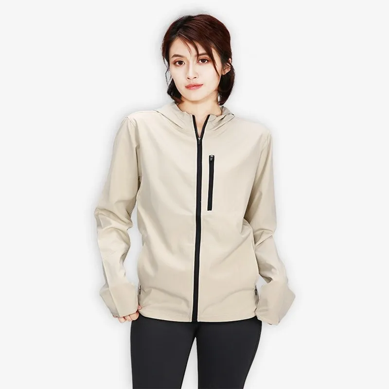 

Coats & Jackets