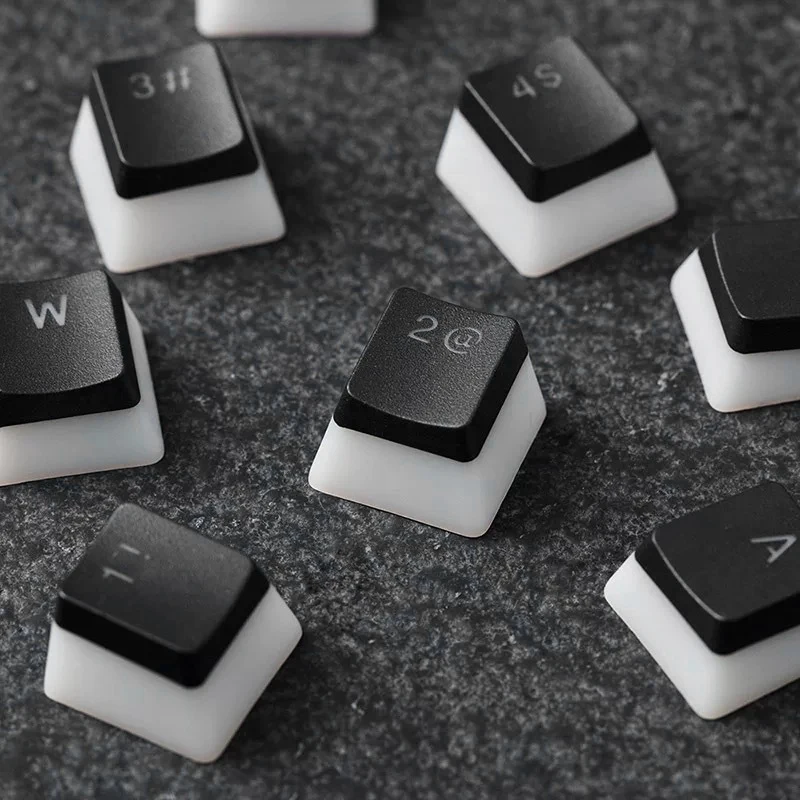 

Double Lens Backlit PBT Pudding Keycap Set, Suitable for Conventional 104 Keyboard