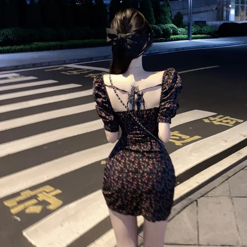 

Women Dress Korean Style Fashion New Clothes Vintage Square Collar Lace Up Vestidos Slim Fit Print Lantern Sleeve Dresses