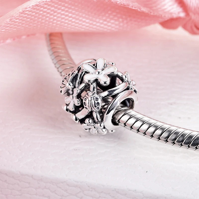 

2020 New Spring Openwork White Daisy Flower Charm 925 Sterling silver Charms fit Beads Bracelets DIY For Women Fine Jewelry