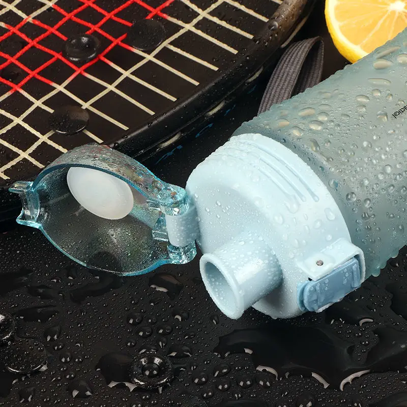 

Water cup large capacity plastic tea cup outdoor sports kettle portable handy cup girl's water cup high color with straw