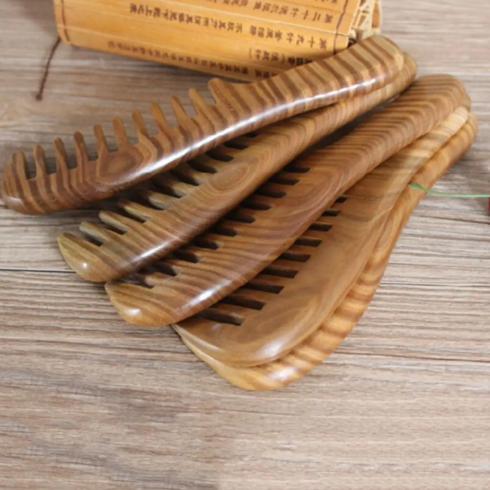 

2017 Fashion Handmade Wooden Sandalwood Hair Combs Head Massager Wide Tooth Comb for Hair Styling Tools 1PCS