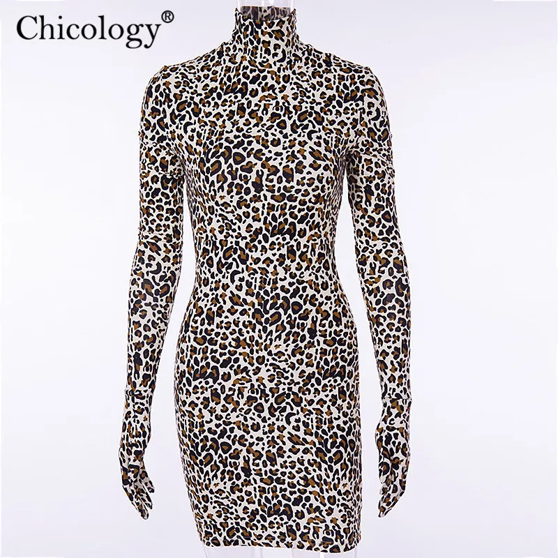 Женское облегающее платье мини Chicology леопардовое с длинным рукавом вечерние
