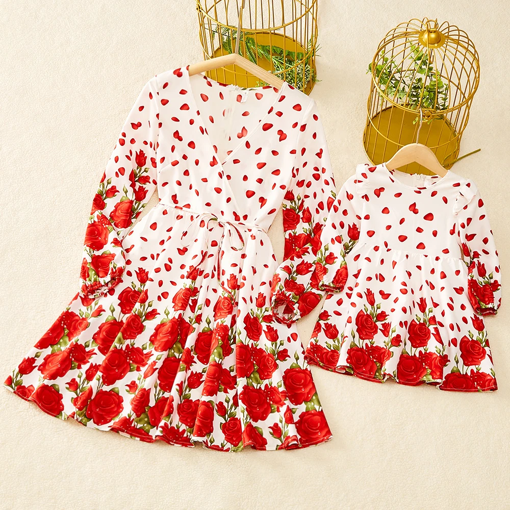 

PopReal Fashion Mom And Daughter Dress V-Neck Flowers Print Dress Parent-Child Outfit Family Matching Outfits