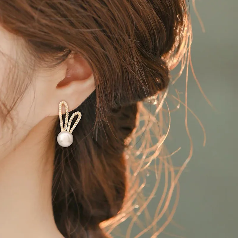 

Cute Exquisite Bunny Ear Stud Earings White Red Color Imitation Pearl Gorgeous Earrings For Girls Weddig Engagement Jewelry Gift