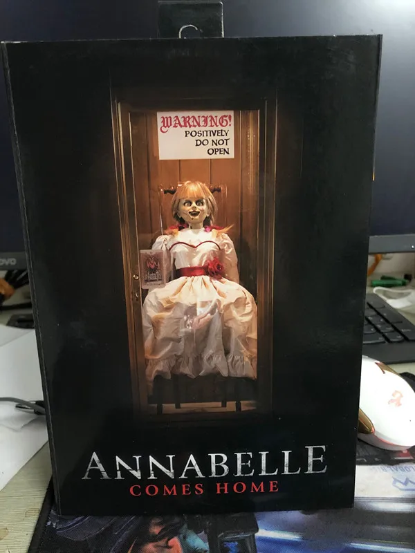 Фигурка NECA Ultimate Annabelle возвращается домой 18 см 7 дюймов