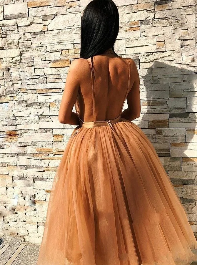 

New Champagne Gold Tulle Homecoming Dresses A Line V Neck Ruffles Short Prom Gowns Sexy Cocktail Dress