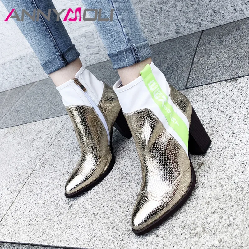 

ANNYMOLI/осенние ботильоны женские полусапожки на толстом каблуке со змеиным принтом обувь смешанных цветов на очень высоком каблуке Женская о...