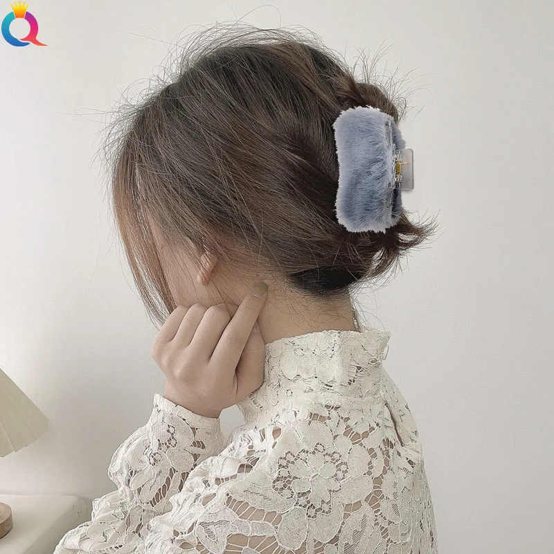 

Осенне-зимние пушистые аксессуары для волос, зажим для волос, зажим для волос для женщин и девушек, зажим для спины, зажим для волос с акулой, пушистые зажимы для волос SD13