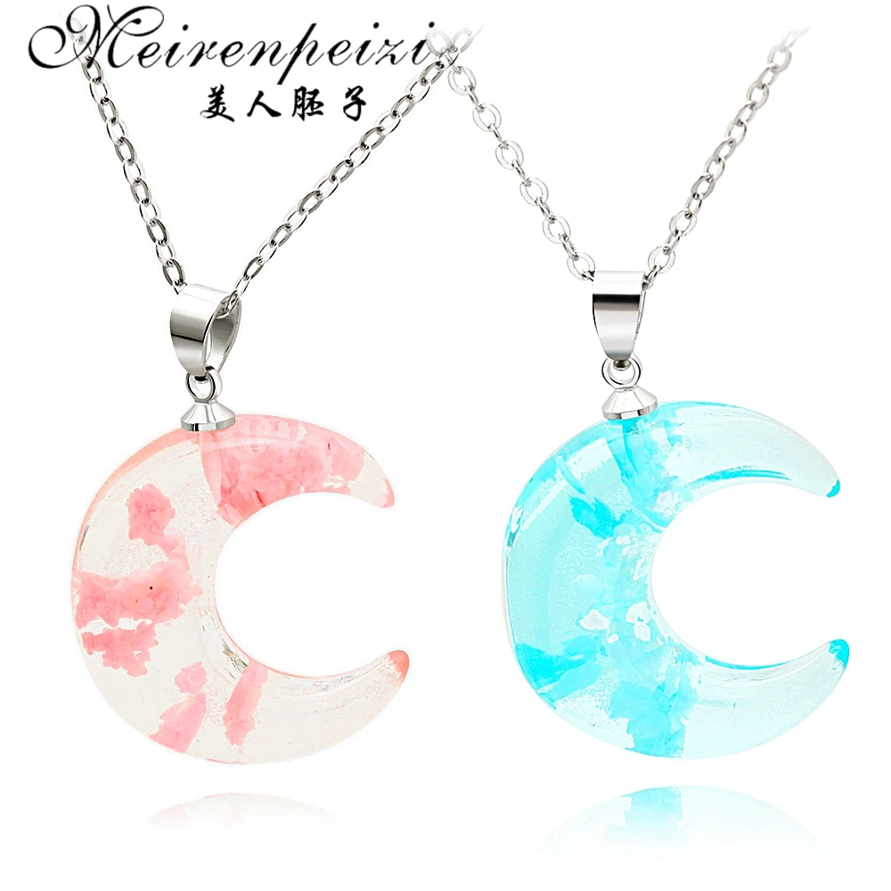 

Crystal Glass Necklace Moon Pendant Blue Sky White Cloud Transparent Resin Moon Pendants Necklaces Women Fashion Jewelry Gift