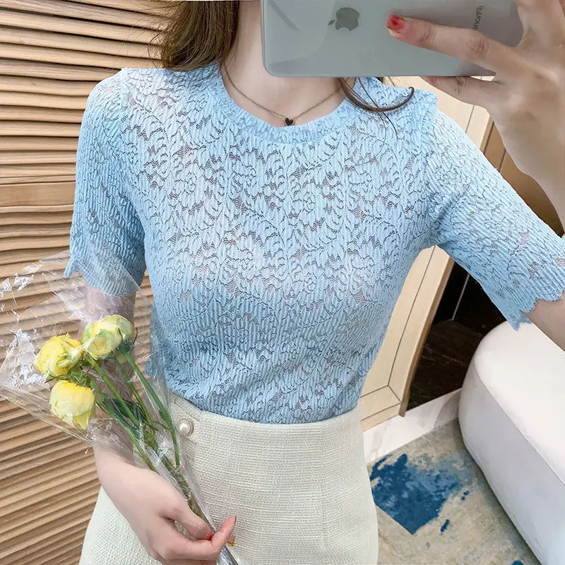 

Корейская версия лета 2021 Новинка кружевная блузка с вырезами Женская облегающая стройнящая футболка с коротким рукавом для женщин