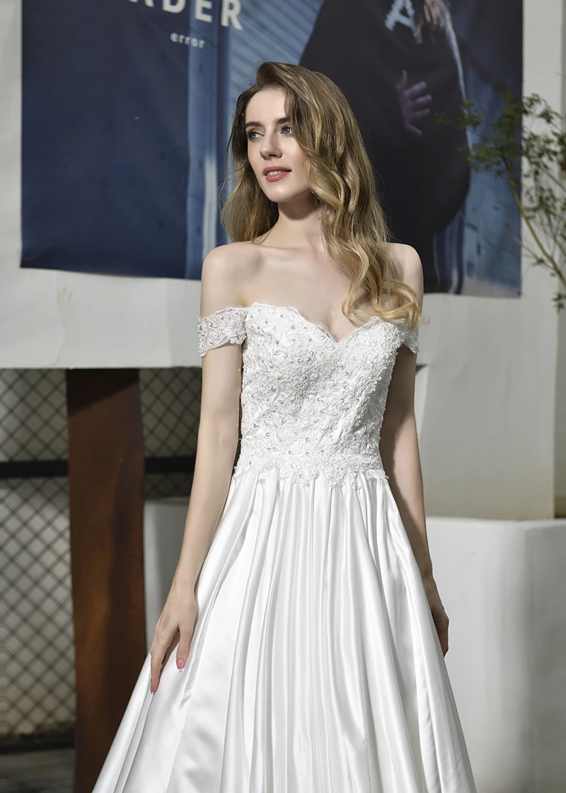 

2020 Elegant Backless Satin Wedding Dress A Line Off The Shoulder Lace Appliqued Floor Length Long Women Bridal Dresses