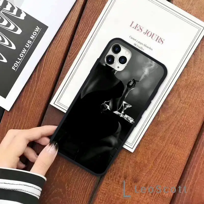 

Sexy fashionable woman smoking Phone Case for iPhone 11 12 pro XS MAX 8 7 6 6S Plus X 5S SE 2020 XR Soft silicone
