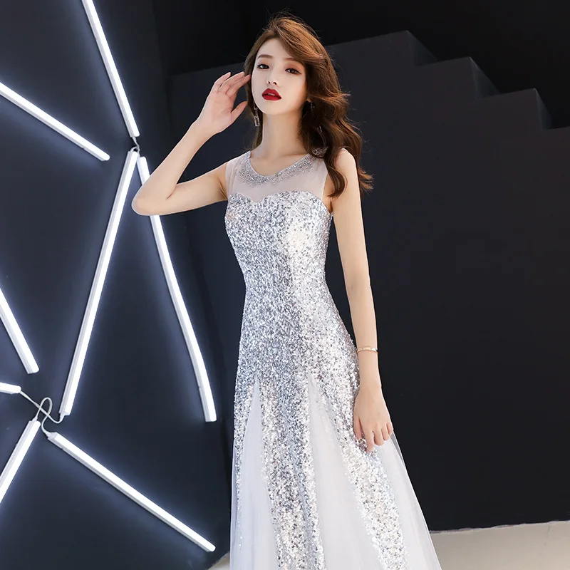 Новое дизайнерское серебристо серое роскошное вечернее платье 2019 облегающее