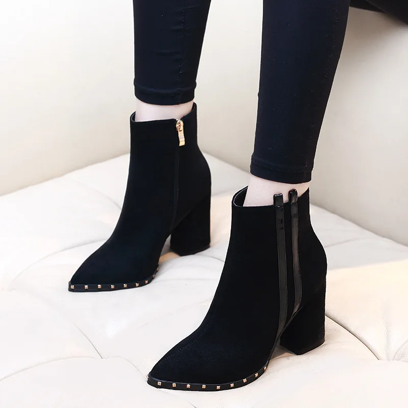 9CM Heel Height Г., модные женские удобные ботильоны на молнии пикантные женские туфли-лодочки из флока на высоком квадратном каблуке с острым носком и заклепками CH-A0113 - Цвет: 9CM Heel Height