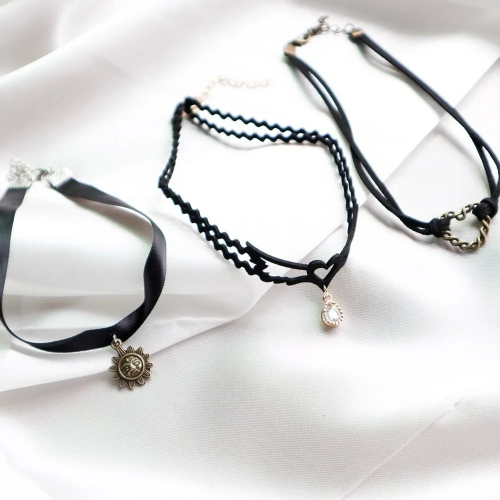 

Sun Pendant Necklace for Women 2021 Fashion Aesthetic Collar Rhinestone Accessories Charm Black Jewelry Heart Choker Wholesale